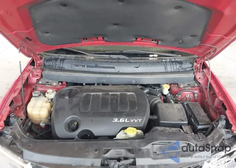 2015 Dodge Journey Sxt z USA, uszkodzony, nr VIN 3C4PDDBG8FT526201